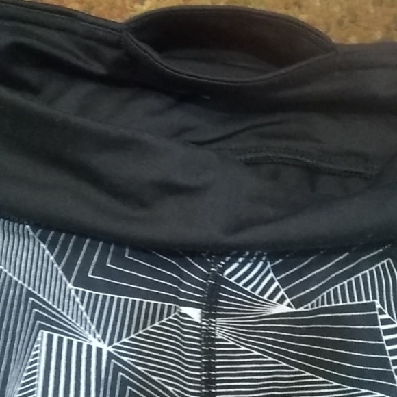 Danskin Now Leggings - Picture 4 of 5